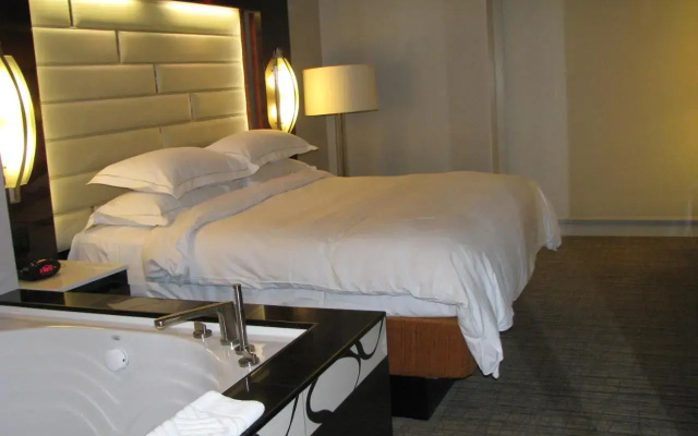 photo 5 of Suites at Hilton Grand Vacations Club Elara Center Strip Las Vegas