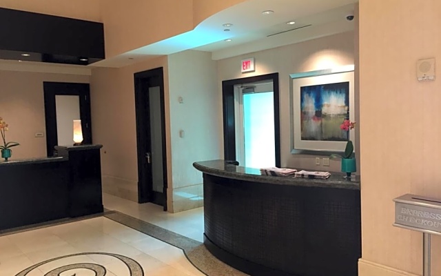 photo 2 of Luxury Suites Int'l at The Signature