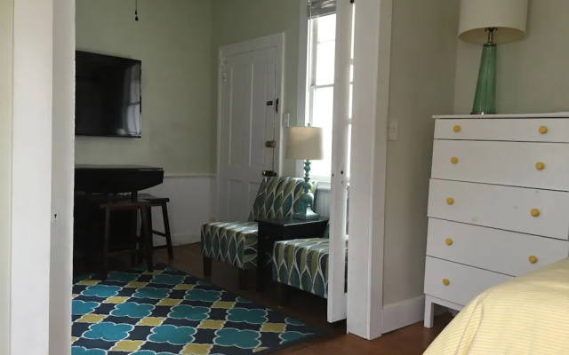 photo 2 of Suites on Coming