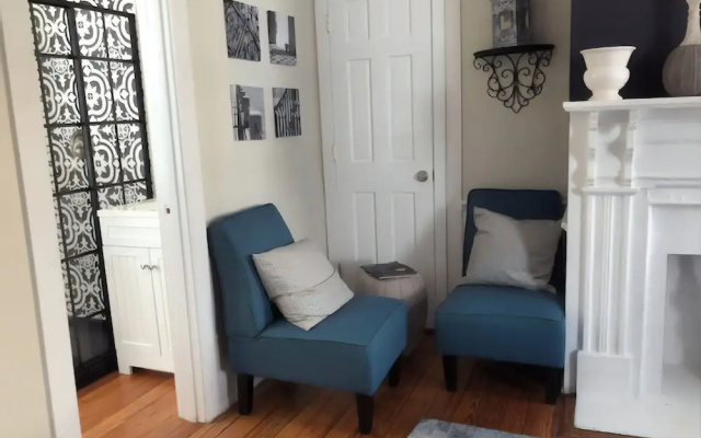 photo 5 of Suites on Coming