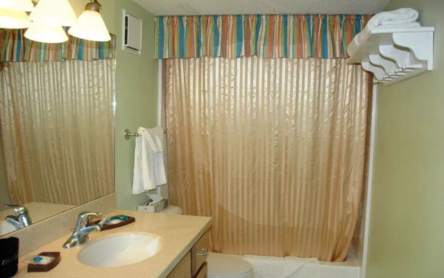 photo 4 of Summer Sands Suites