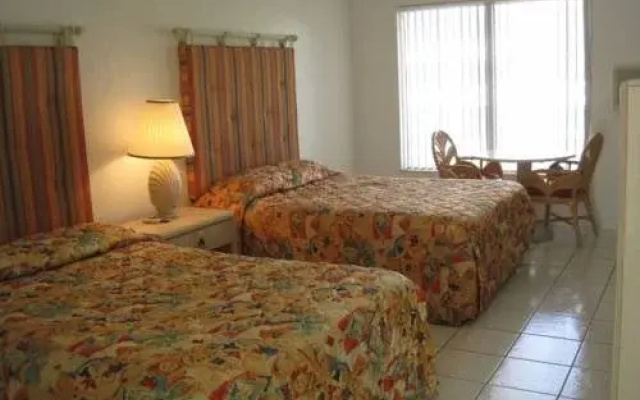 photo 2 of Summerland Suites