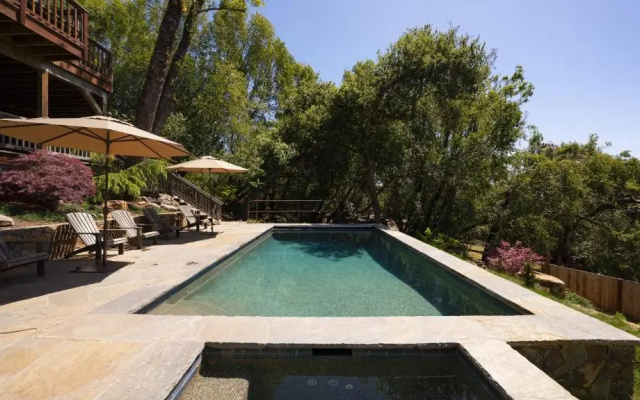photo 3 of Summers House
