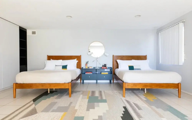 photo 3 of Beachcomber by AvantStay | 1 Block from Beach - Modern Estate w/ Ocean Views