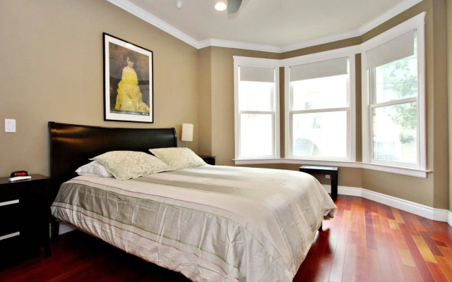 photo 4 of Sumner House