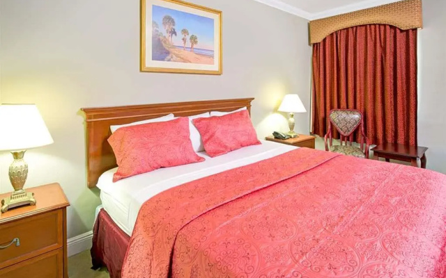 photo 5 of Sun And Surf Inn