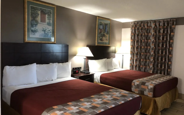 photo 3 of Sun Coast Inn