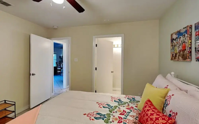 photo 2 of Sun Harbor Cottages
