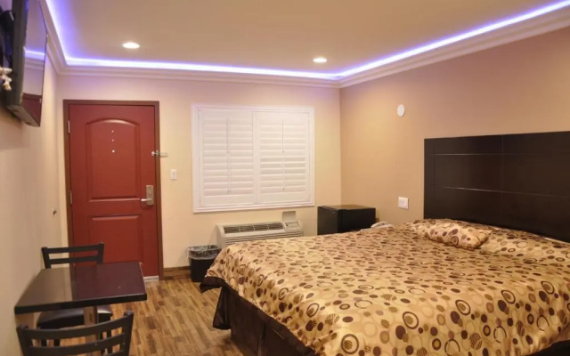 photo 3 of Sun Light Motel
