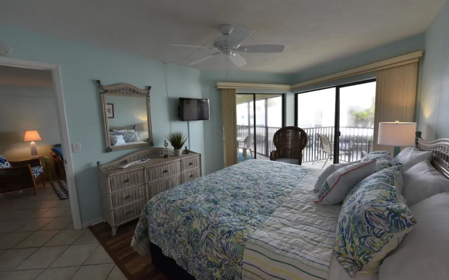 photo 3 of Sun Plaza West Unit 110 Apartment 2