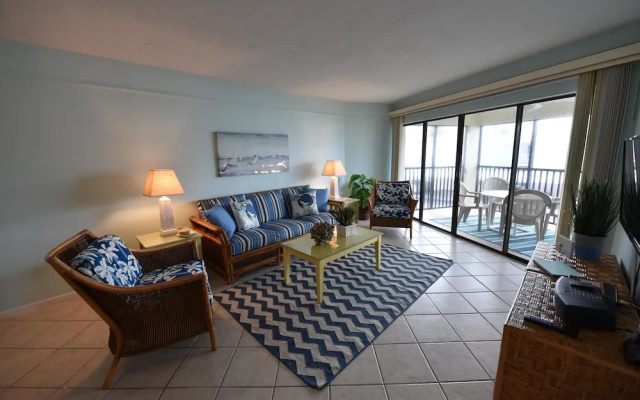 photo 5 of Sun Plaza West Unit 110 Apartment 2