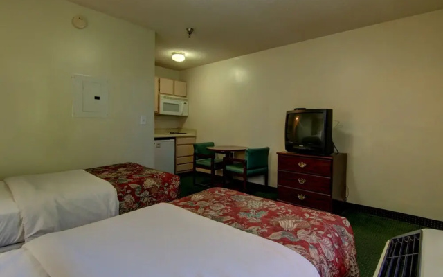 photo 4 of InTown Suites Extended Stay Raleigh NC