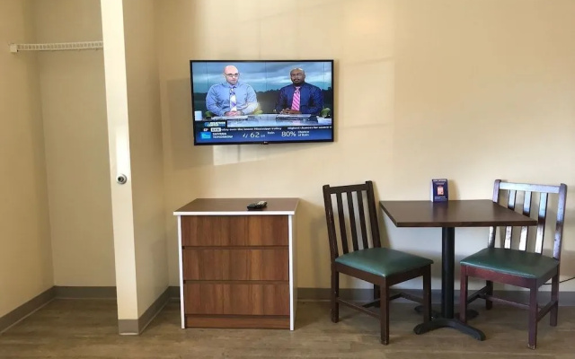 photo 3 of InTown Suites Extended Stay Select Atlanta GA - Smyrna
