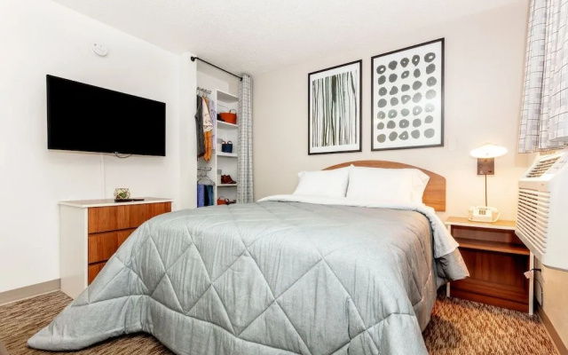 photo 2 of InTown Suites Extended Stay Select Atlanta GA – Morrow