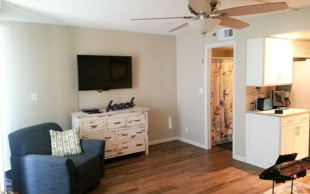 photo 2 of Sunbird Beach Resort by Panhandle Getaways