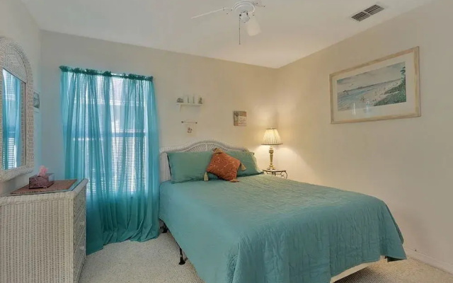 photo 5 of Sunbury Court Home