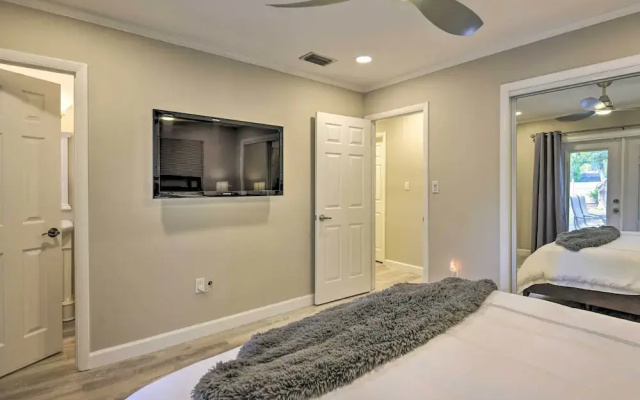 photo 2 of Sunny Sarasota Home w/ Yard < 2 Mi to Downtown!