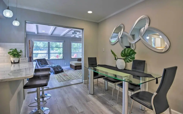 photo 4 of Sunny Sarasota Home w/ Yard < 2 Mi to Downtown!