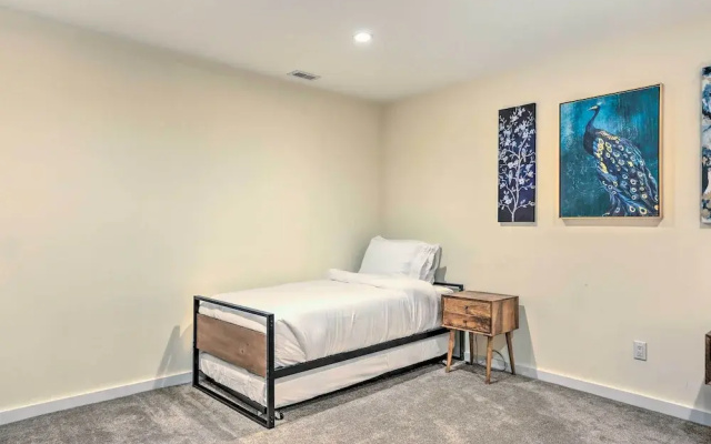 photo 4 of Sun-lit Vernon Condo < 2 Mi to Ski Resort!