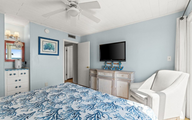 photo 5 of Sunny Beach by Book That Condo