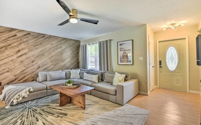 photo 2 of 8 Mi to Beaches: Bradenton Home w/ Poolside Oasis!