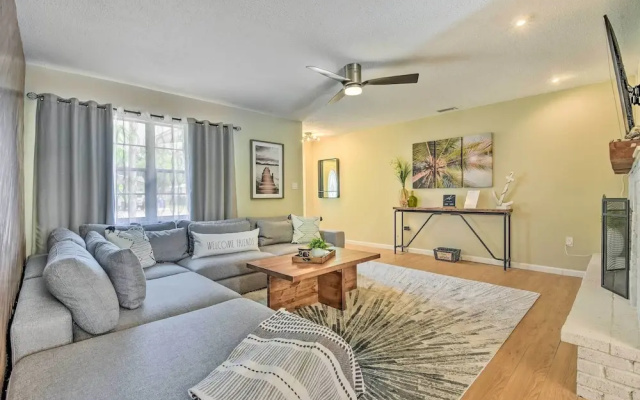photo 3 of 8 Mi to Beaches: Bradenton Home w/ Poolside Oasis!