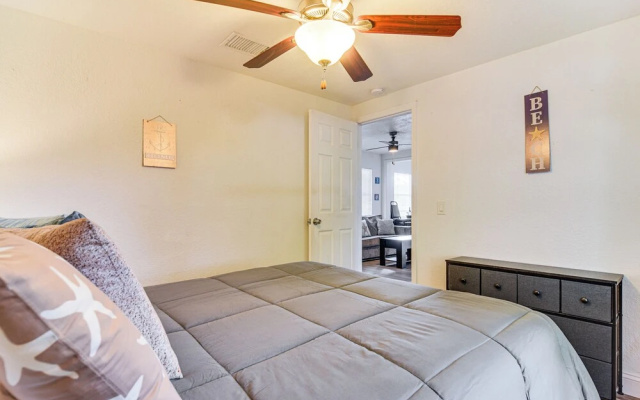 photo 4 of Walk to Art District + Beach: Pet-friendly Getaway