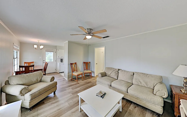 photo 2 of Sunny Haven In Old Rockport - Walk To The Beach! 2 Bedroom Duplex