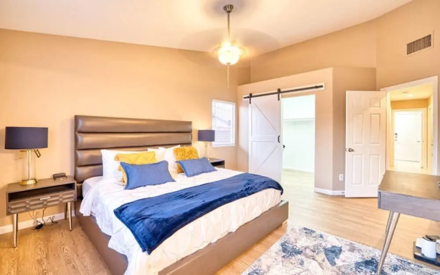 photo 5 of Sunny Heated Pool Retreat Near Las Vegas 1-story 3 Bedrooms Fully Equipped Island Kitchen