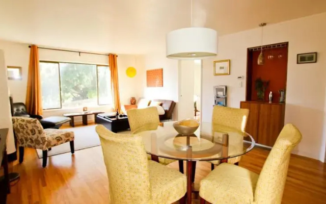 photo 3 of Sunny Noe Valley by Come2SF