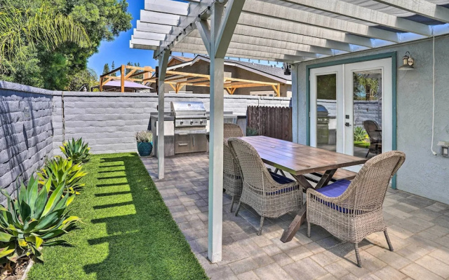 photo 4 of Sunny Orange County Abode w/ Fire Pit & Backyard!