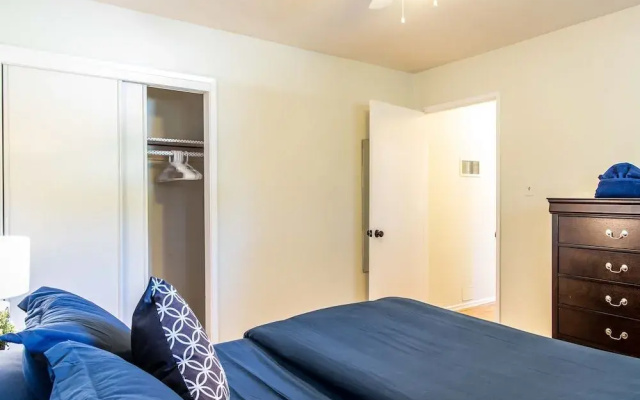 photo 3 of Sunny Palo Alto Two Bed