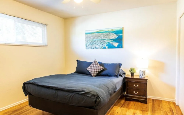 photo 4 of Sunny Palo Alto Two Bed