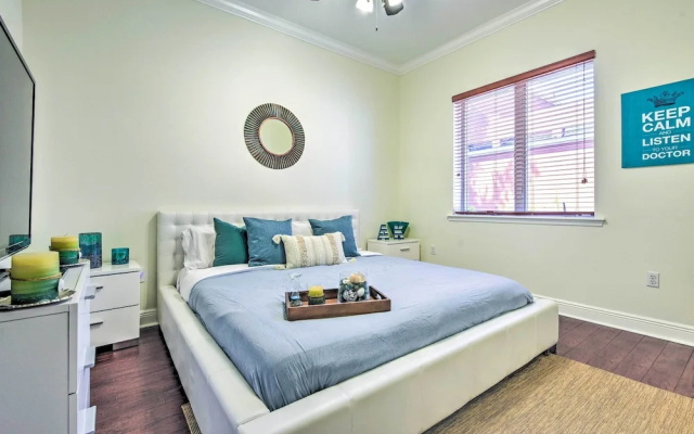 photo 4 of Sunny Sarasota Abode w/ Yard ~ 1 Mi to Dtwn!