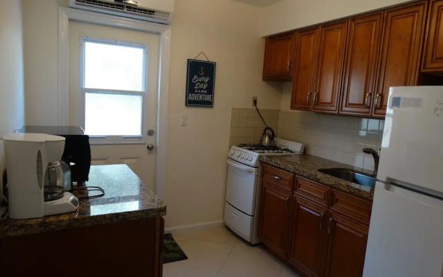 photo 3 of Sunny Shores Inn & Suites
