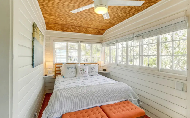 photo 3 of Sunny Treasure Island Bungalow, 200 Steps to Beach, Treasure Island