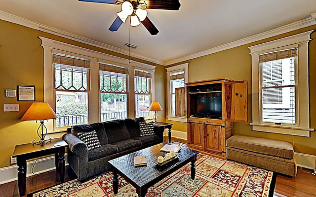 photo 2 of Sunny W/ Wraparound Porch 2 Bedroom Home
