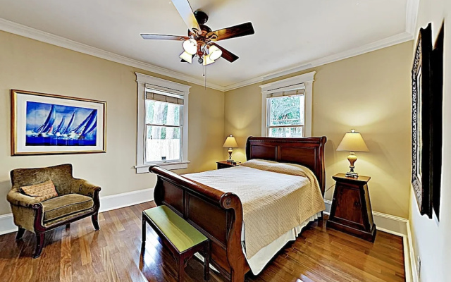 photo 5 of Sunny W/ Wraparound Porch 2 Bedroom Home