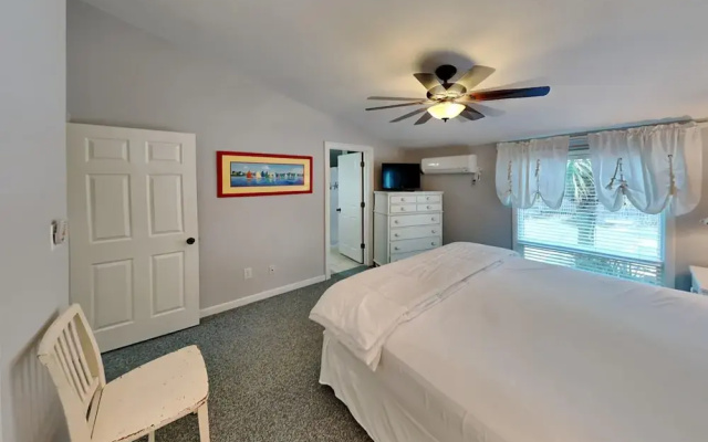 photo 2 of Sunnyside Beach & Tennis Resort #57