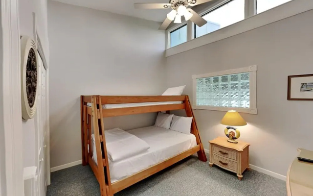 photo 4 of Sunnyside Beach & Tennis Resort #57