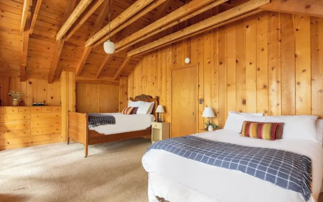 photo 5 of Sunnyside by Avantstay Charming Lake Tahoe Chalet on Tahoes West Shore
