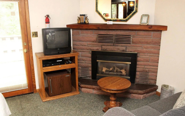 photo 5 of Sunnyside Knoll Resort