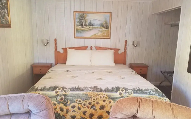 photo 4 of Sunnyside Motel & Cottages