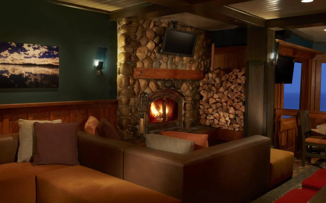 photo 3 of Sunnyside Restaurant & Lodge