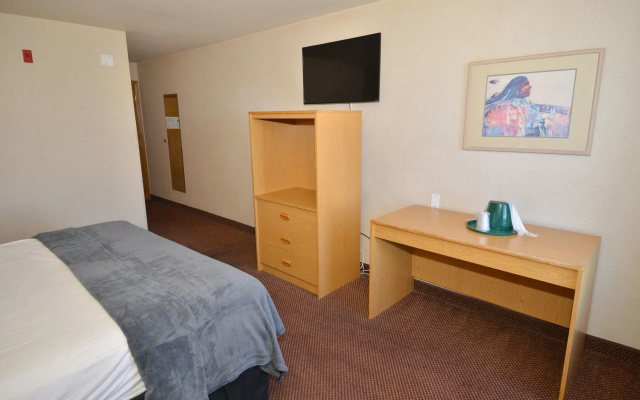 photo 5 of Sunrise Inn Hotel