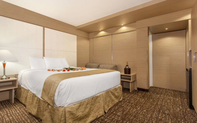 photo 3 of Ocean Beach Palace Hotel and Suites