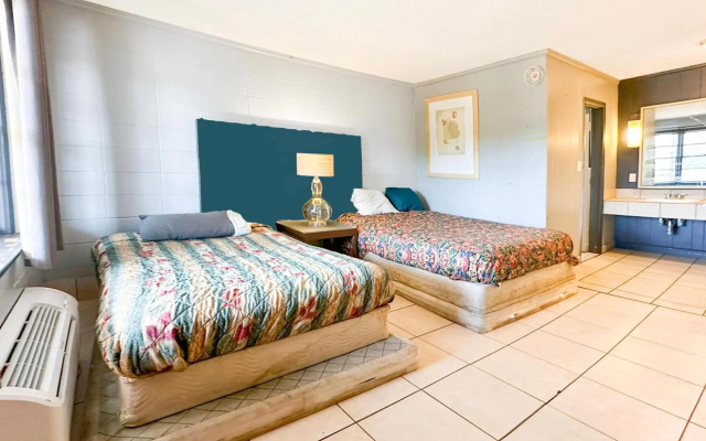 photo 4 of Sunrise Inn By OYO Albany