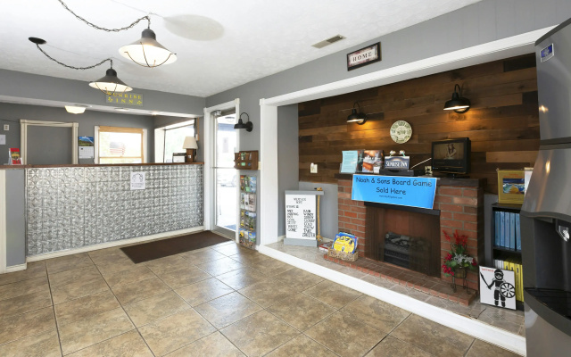 photo 2 of Sunrise Inn Williamstown