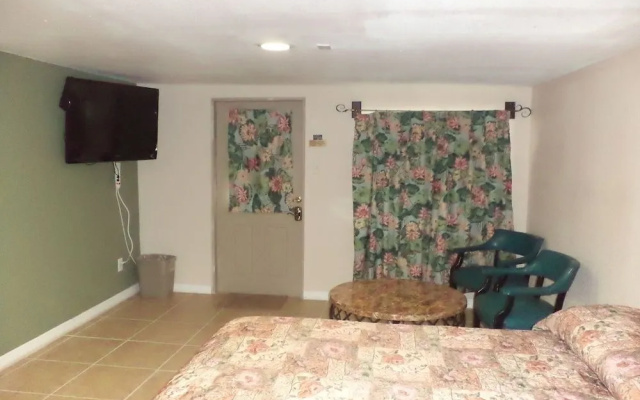 photo 5 of Sunrise Motel