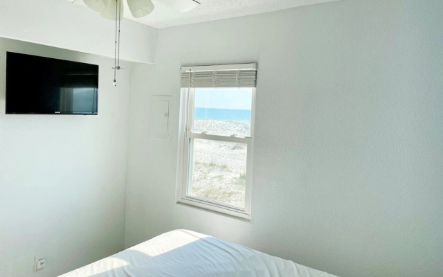 photo 4 of Sunrise Ge 103 2 Bedroom Condo by RedAwning
